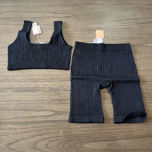 Ribbed Biker Short Set - Picture 5 of 5